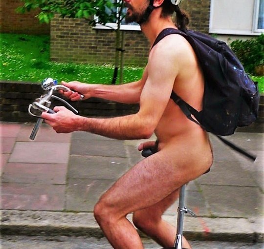 The Unicycling Illusionist