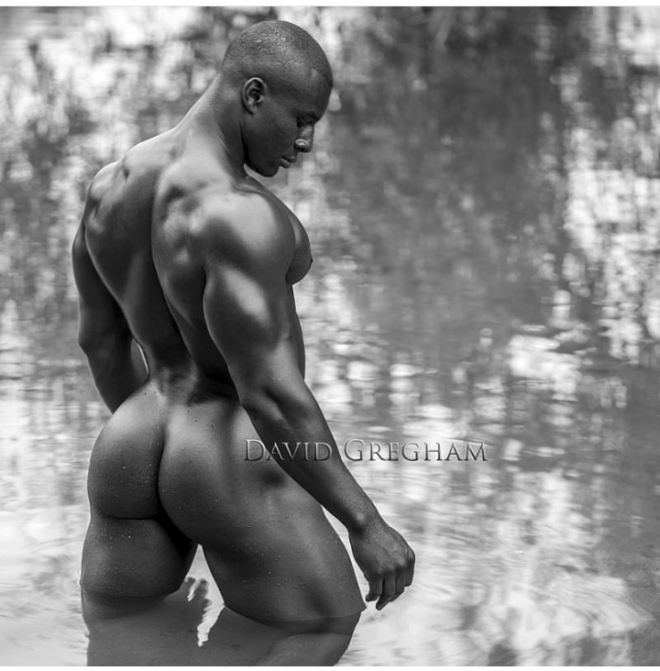 SkinDipBassKneelingWater