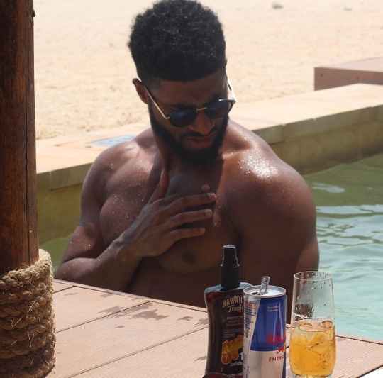 sunscreenBapplicationSunglasses